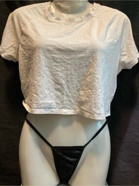 Divided White Cropped Tee Basic Size XL